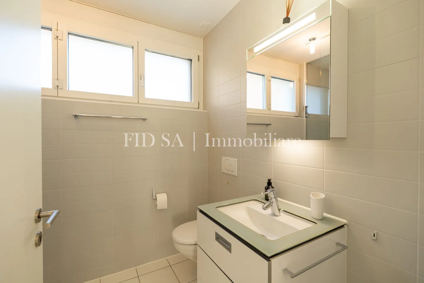 Exklusive Attikawohnung mit Seeblick - Foto 9 von 11