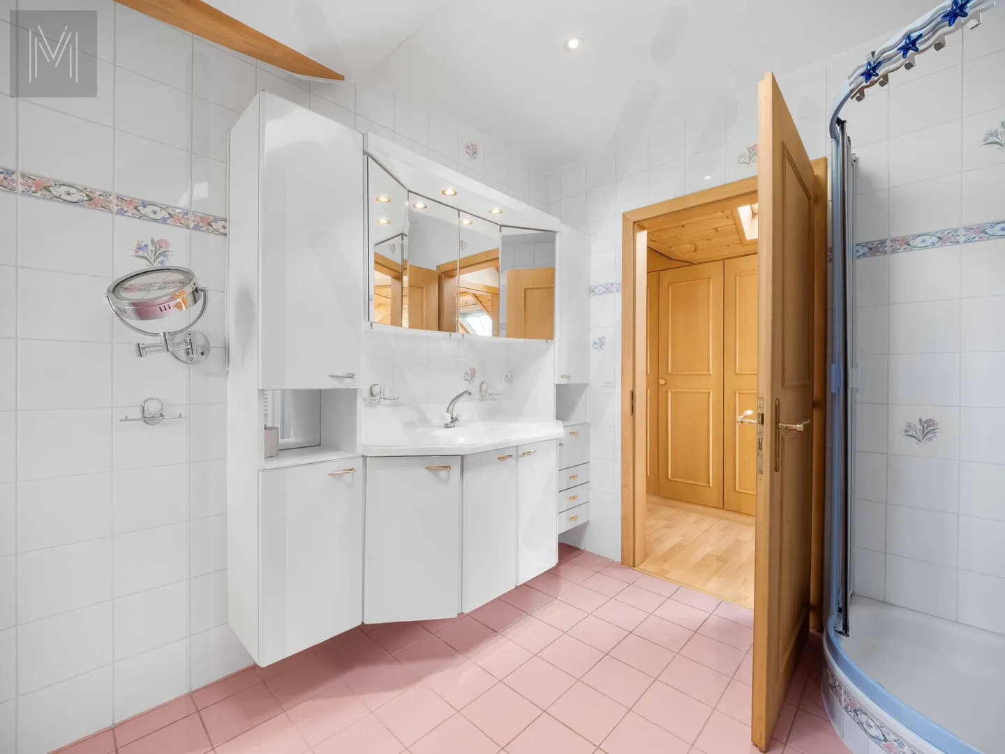 Villa individuelle exceptionnelle de 9.5 pièces ? Un cadre de vie rare au coeur - Photo 21 sur 27