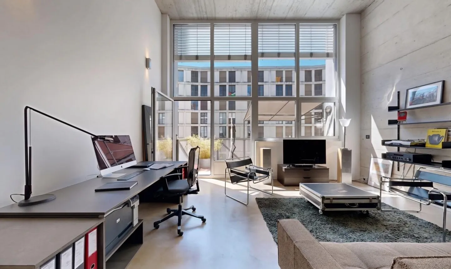 Unique : Duplex moderne / grand balcon ouest - Photo 1 sur 13