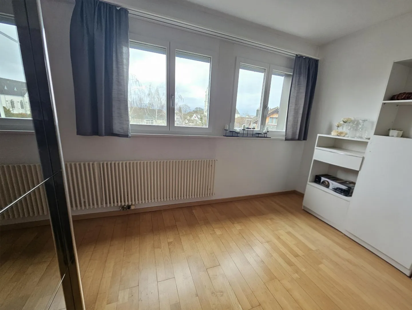 Appartement lumineux de 5,5 pièces avec vue sur la verdure, calme et central à Amriswil - Photo 8 sur 18