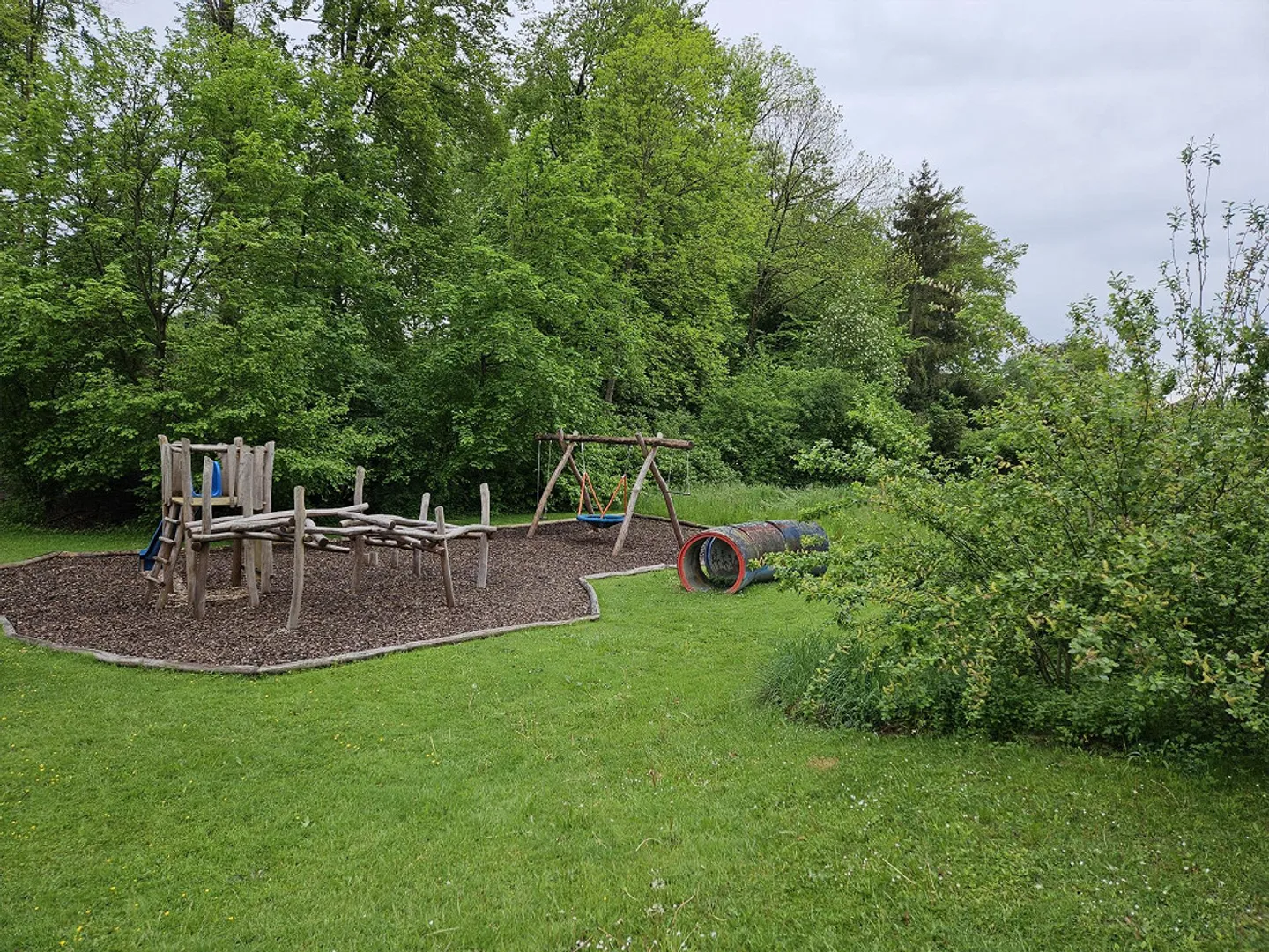 Appartement lumineux de 5,5 pièces avec vue sur la verdure, calme et central à Amriswil - Photo 14 sur 18