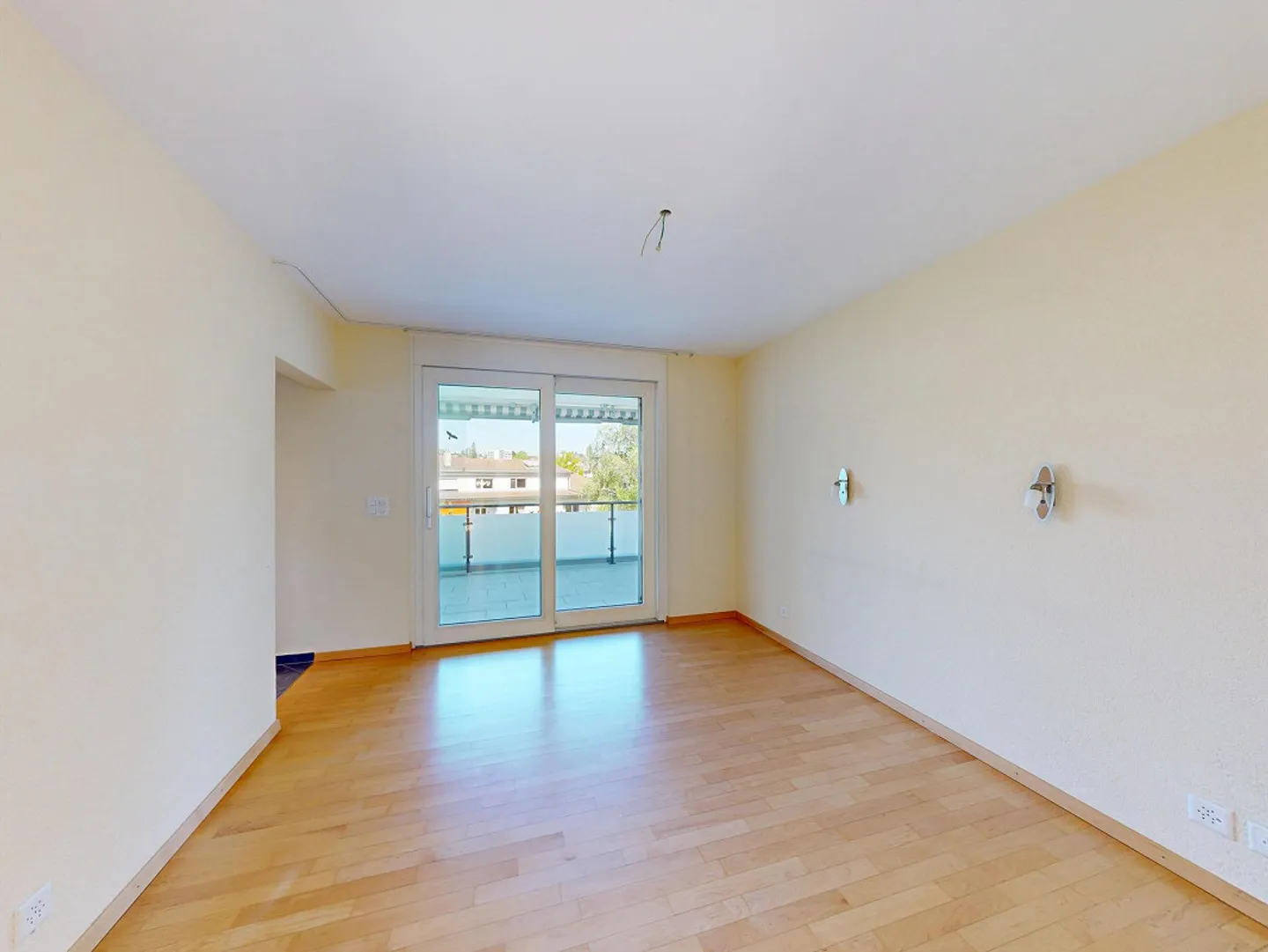 Appartement élégant de 4,5 pièces avec jardin d'hiver et vue panoramique sur la verdure - Photo 8 sur 12