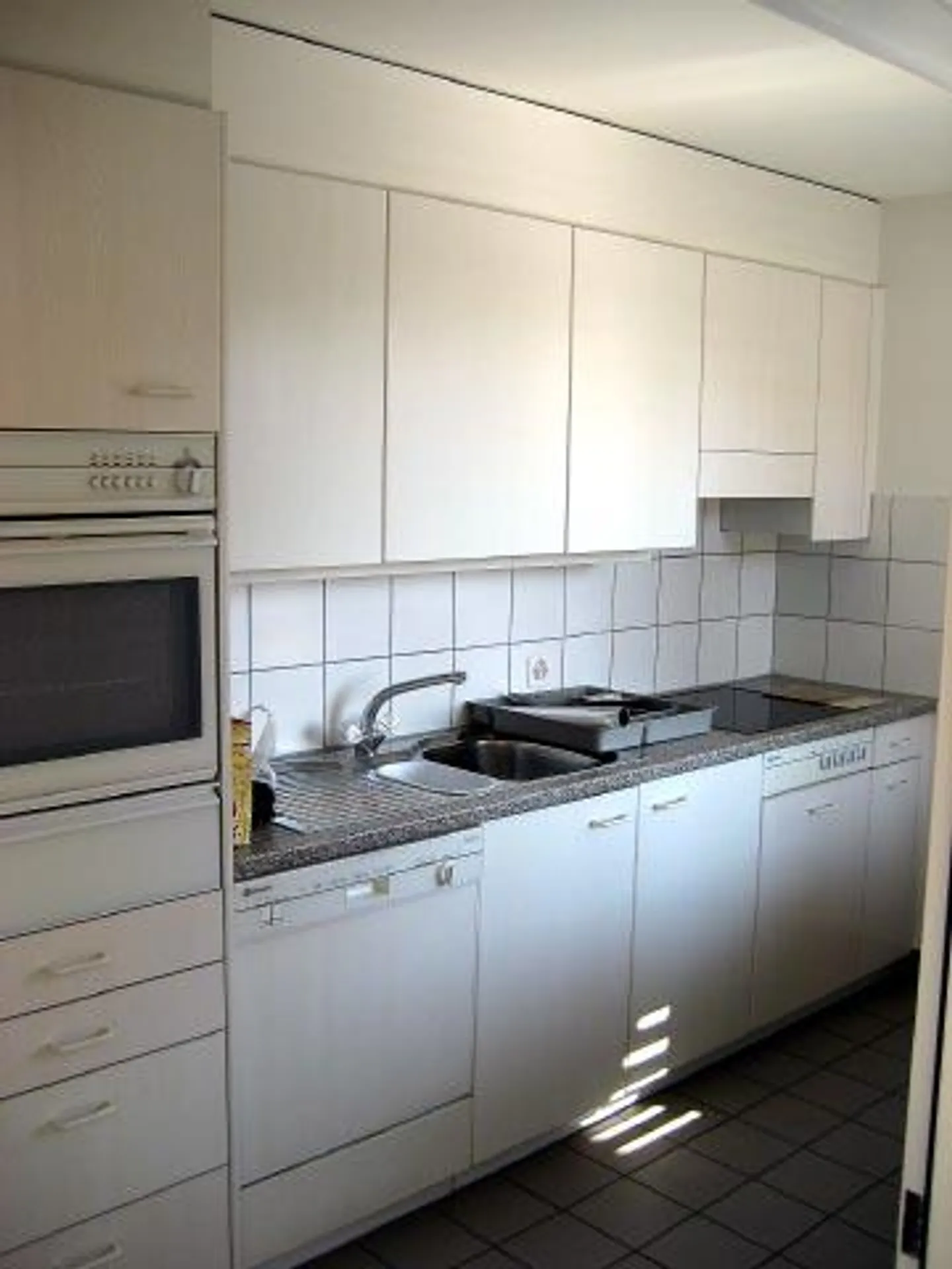 3.5 Room Apartment near the Rhine - Photo 3 of 5
