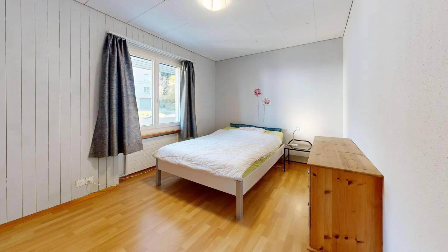 Well-maintained two-family house with large garden and expansion potential - Photo 12 of 25