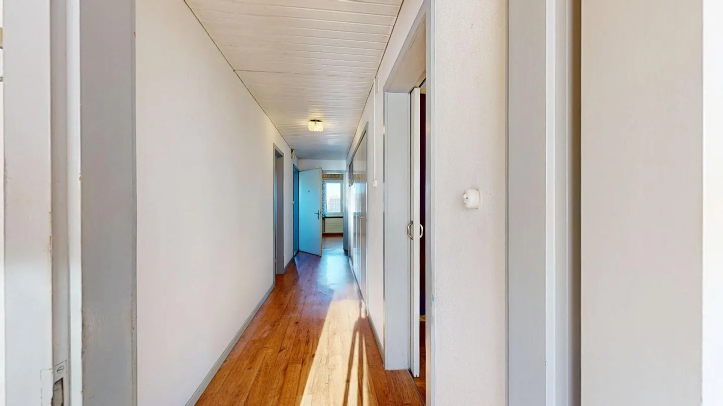 Well-maintained two-family house with large garden and expansion potential - Photo 15 of 25