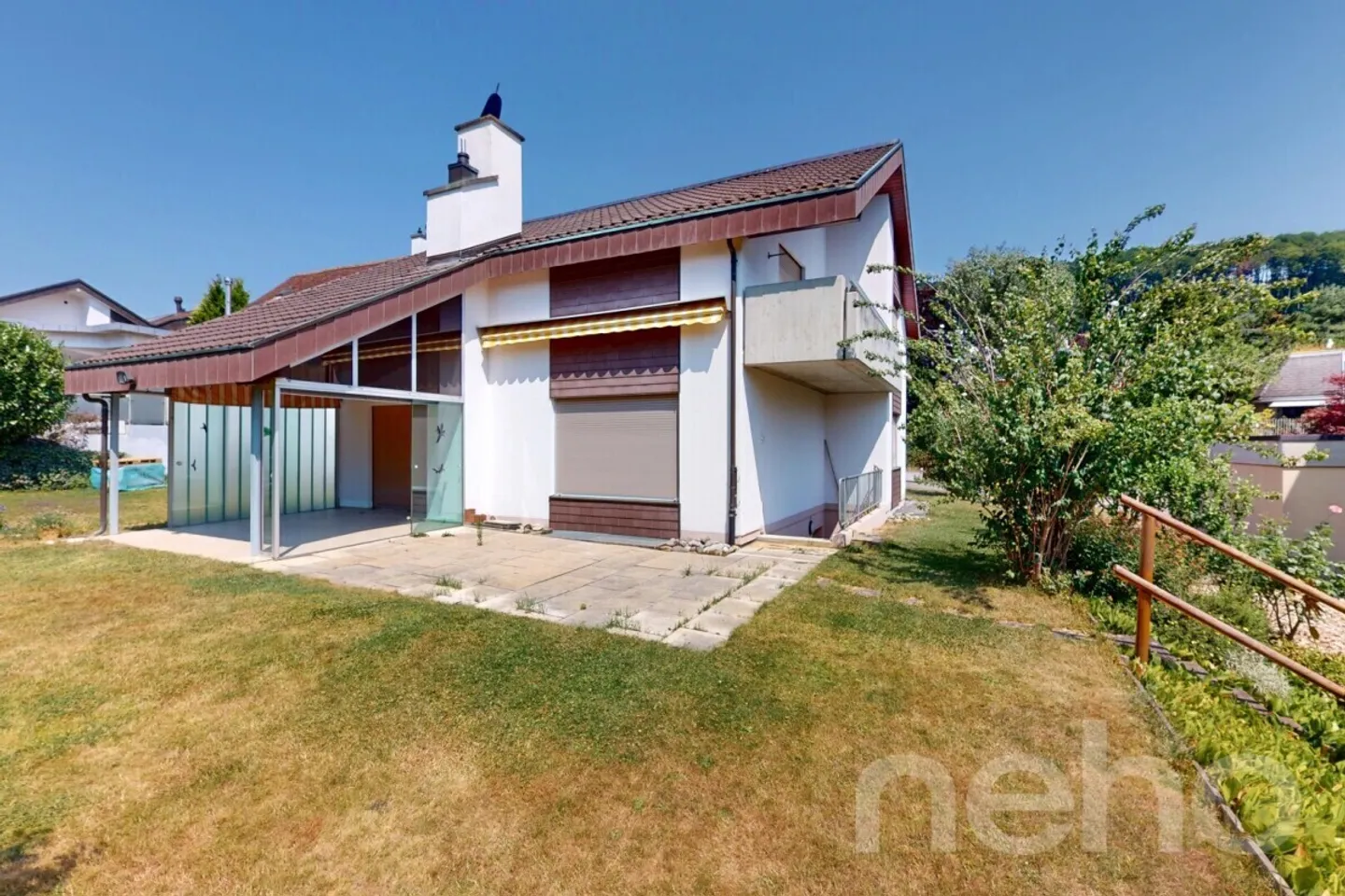 Ampia casa unifamiliare in posizione tranquilla con grande area esterna - Foto 5 di 13