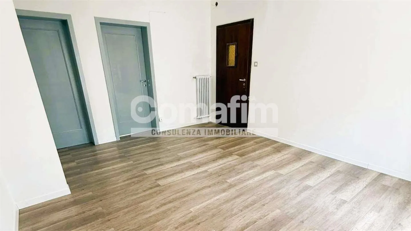 Bright 3.5-room apartment in Viganello - Photo 2 of 4