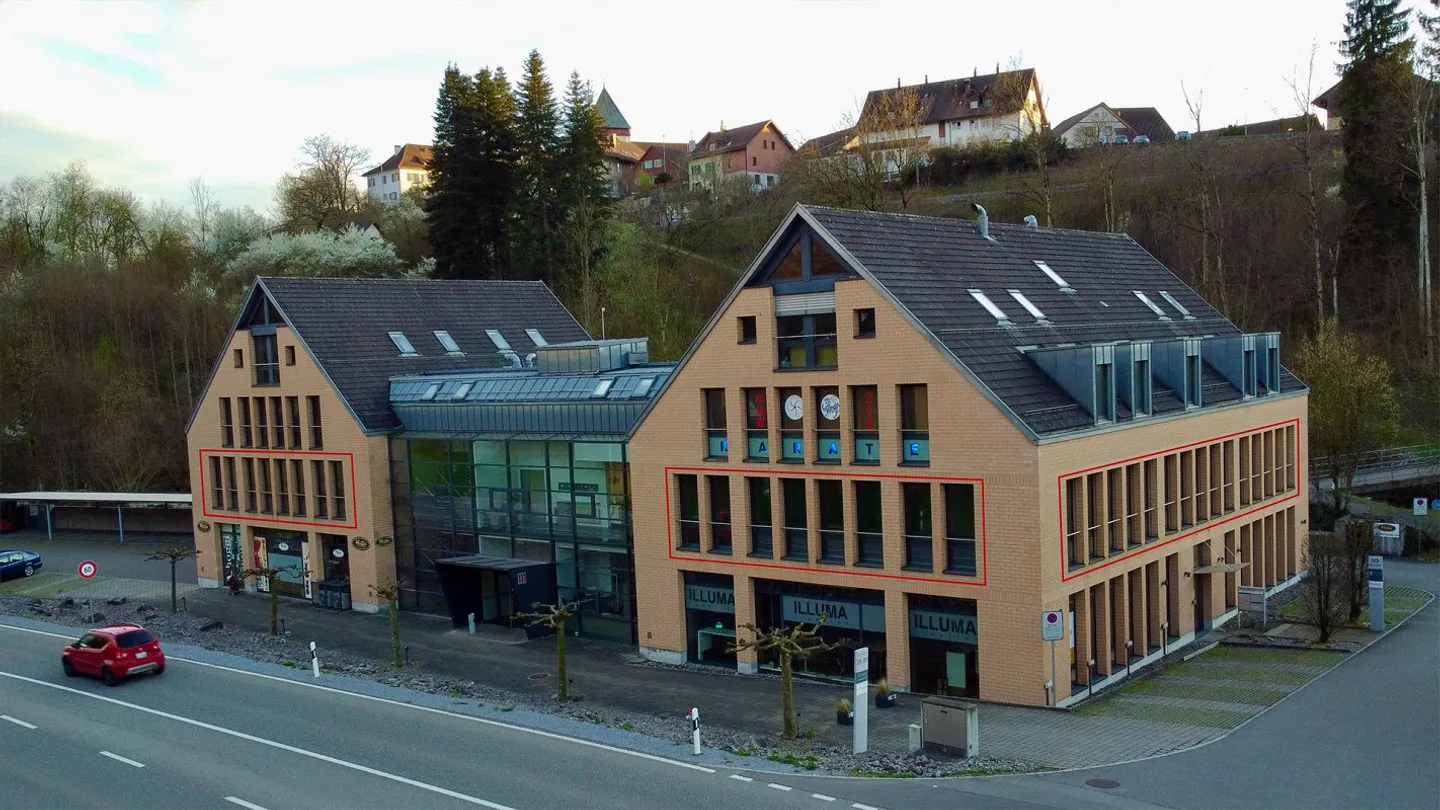 235m2 Geschäftsraum unterteilbar, ausgebaut. Top Lage nahe A1 - Foto 1 von 7