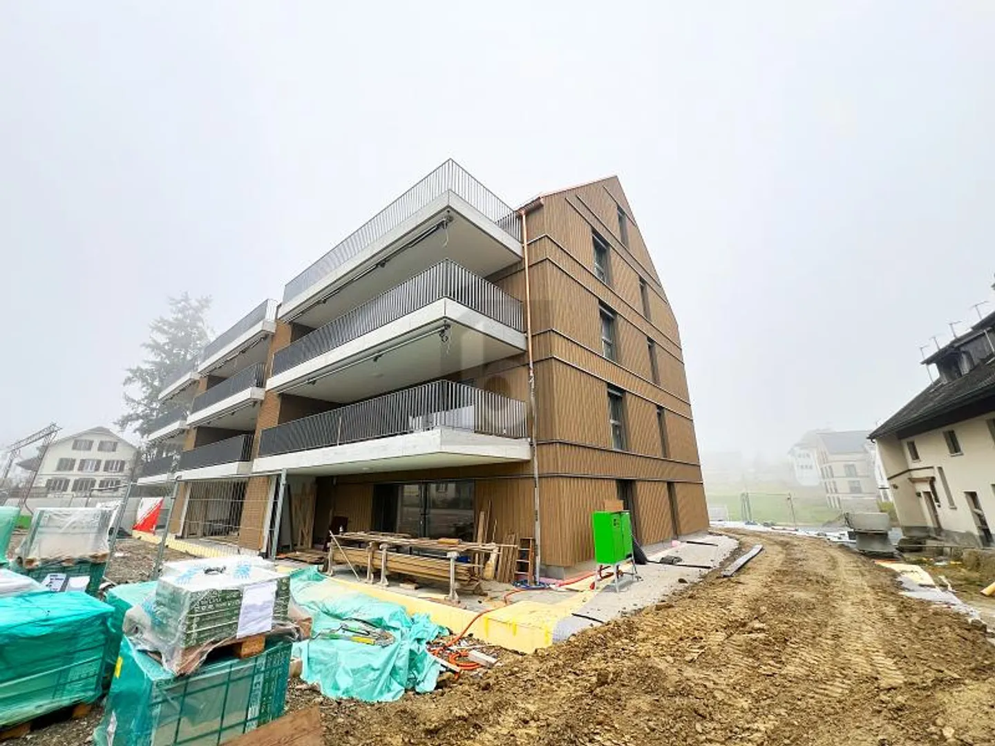 TOP MODERN WITH GARDEN IN THE COUNTRYSIDE - Photo 1 of 2