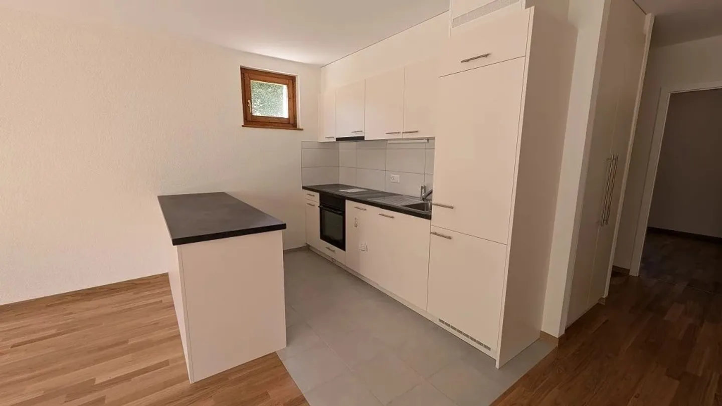 2.5 Room Apartment - Photo 4 of 13