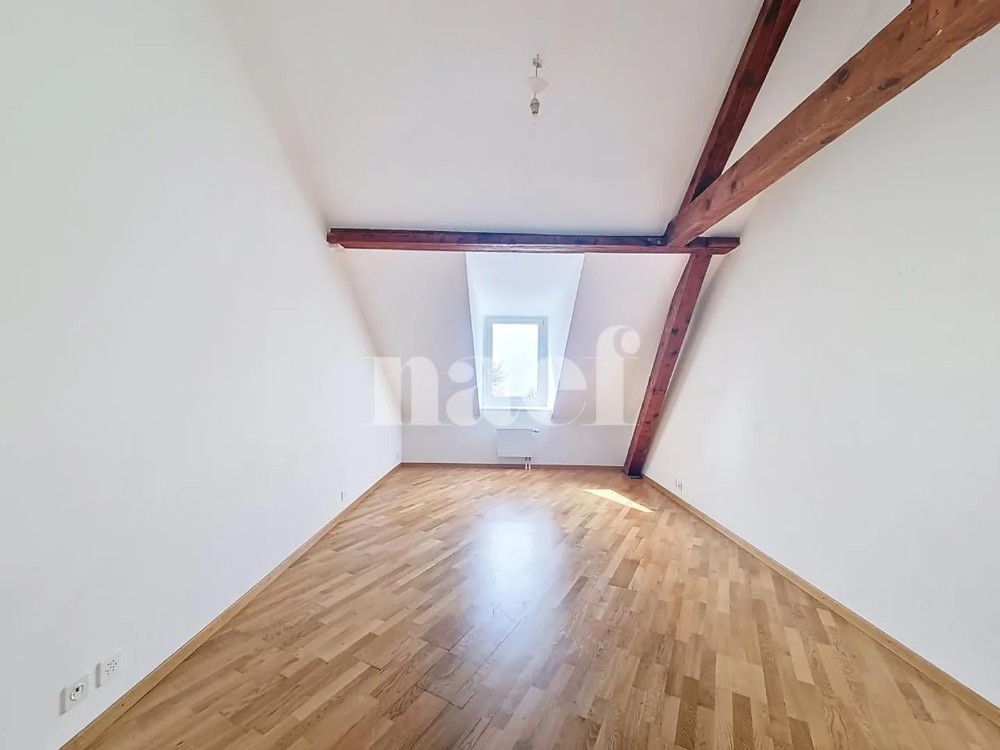 Appartamento affascinante di 2,5 locali in mansarda - Foto 5 di 12