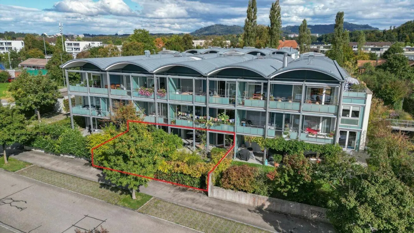 Moderne, lichtdurchflutete Parterrewohnung mit Ost- und Westgarten - Foto 21 von 24