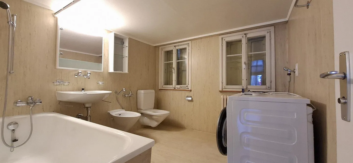 Belle, confortable et lumineuse appartement de 4 pièces - Photo 4 sur 4