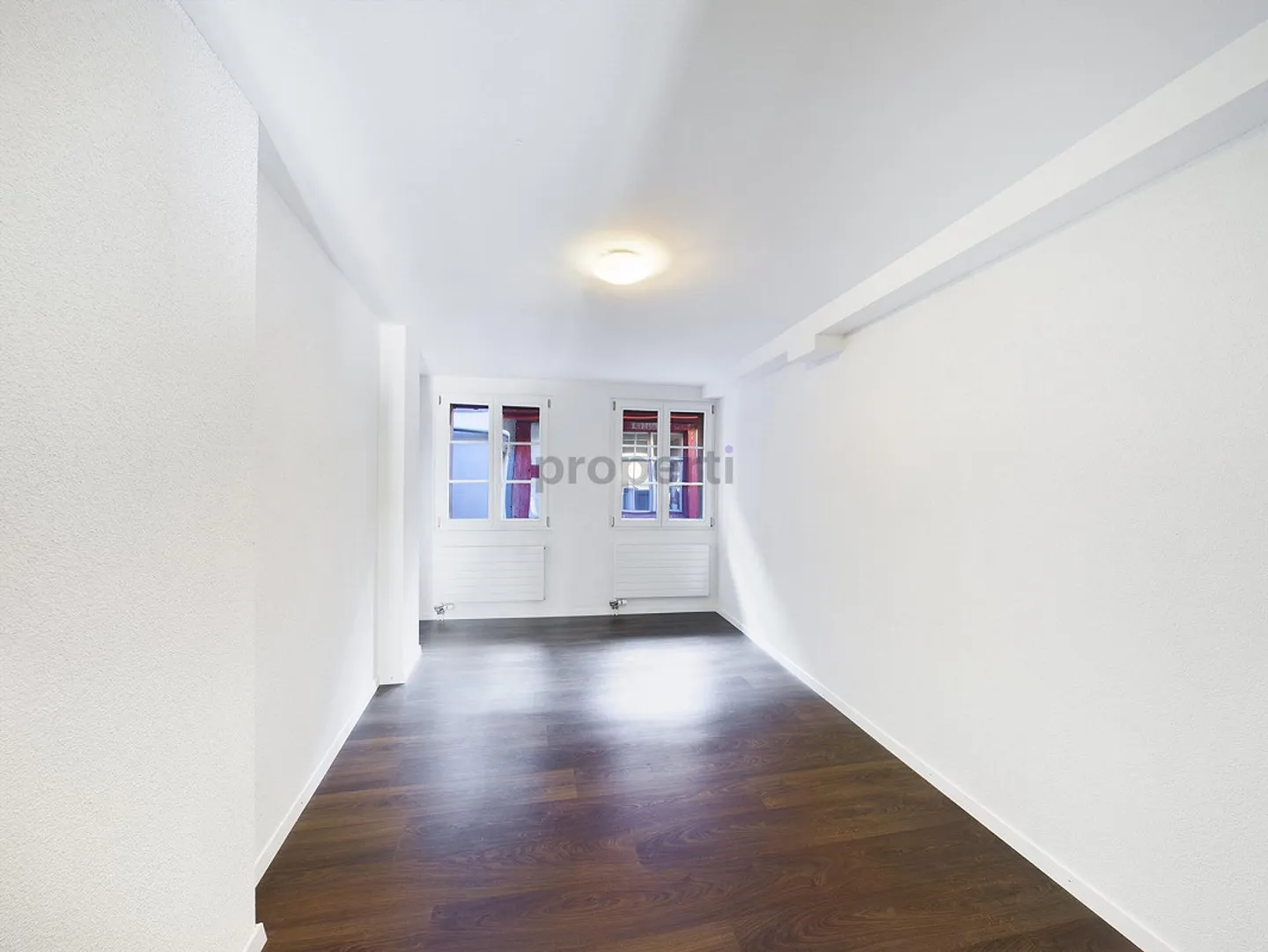 Appartement spacieux de 3,5 pièces au cœur de la ville de Wil - Photo 6 sur 8