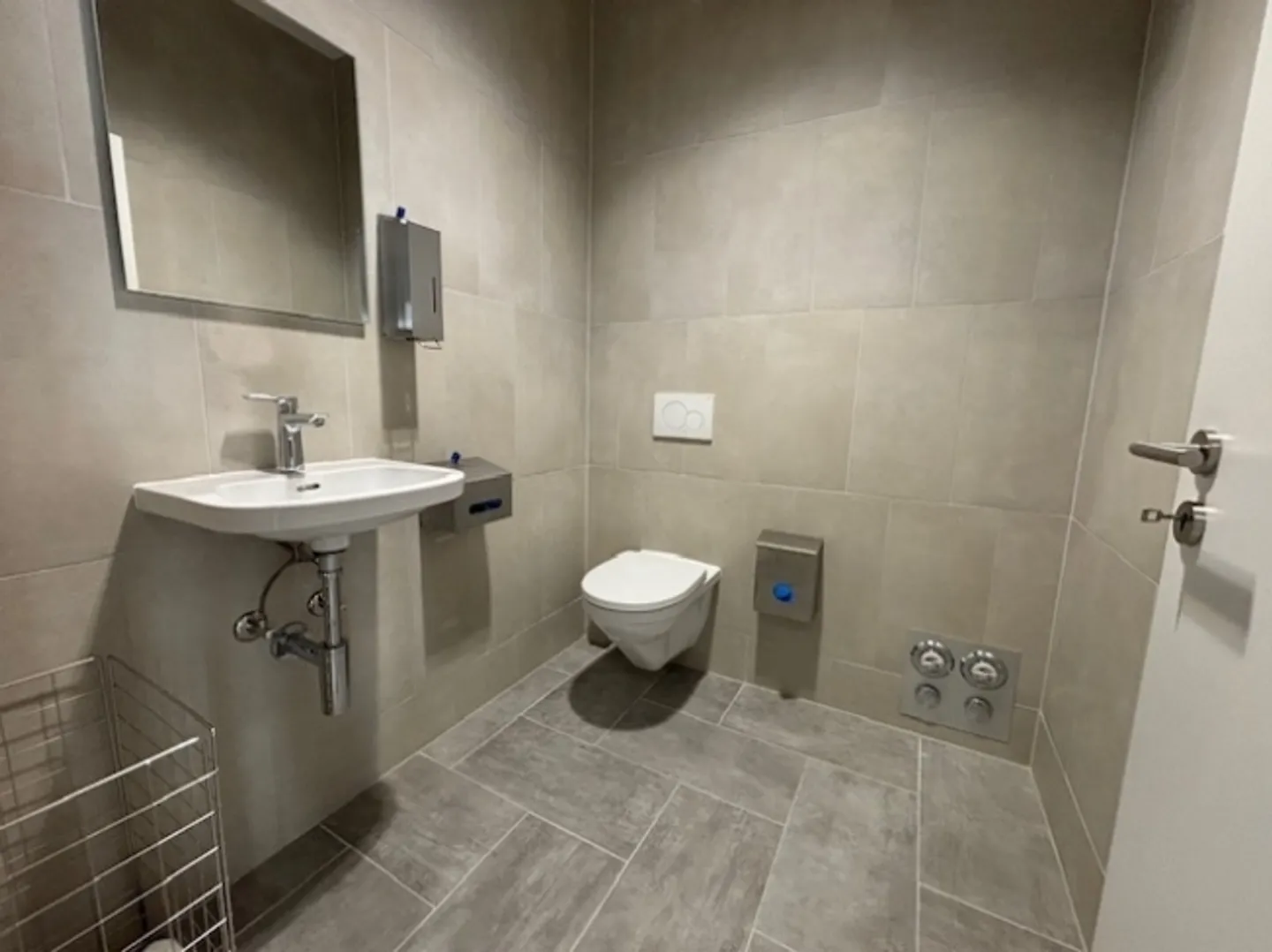 Spazio commerciale in affitto 118 m2 - Foto 8 di 8