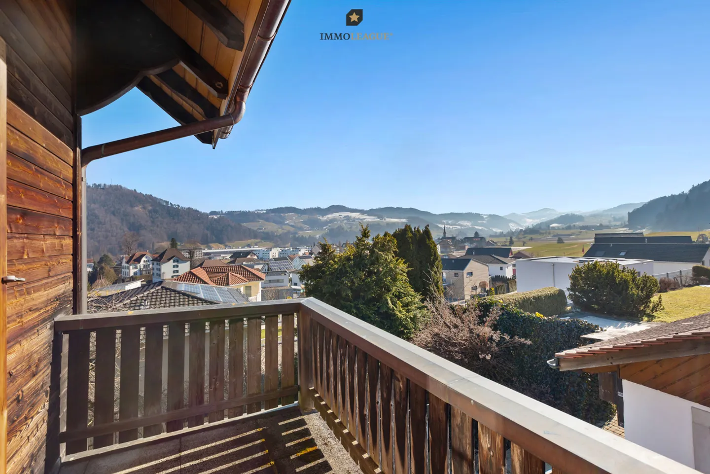 Posizione residenziale rara in un quartiere assolutamente tranquillo - Sicuro a casa - Foto 2 di 9