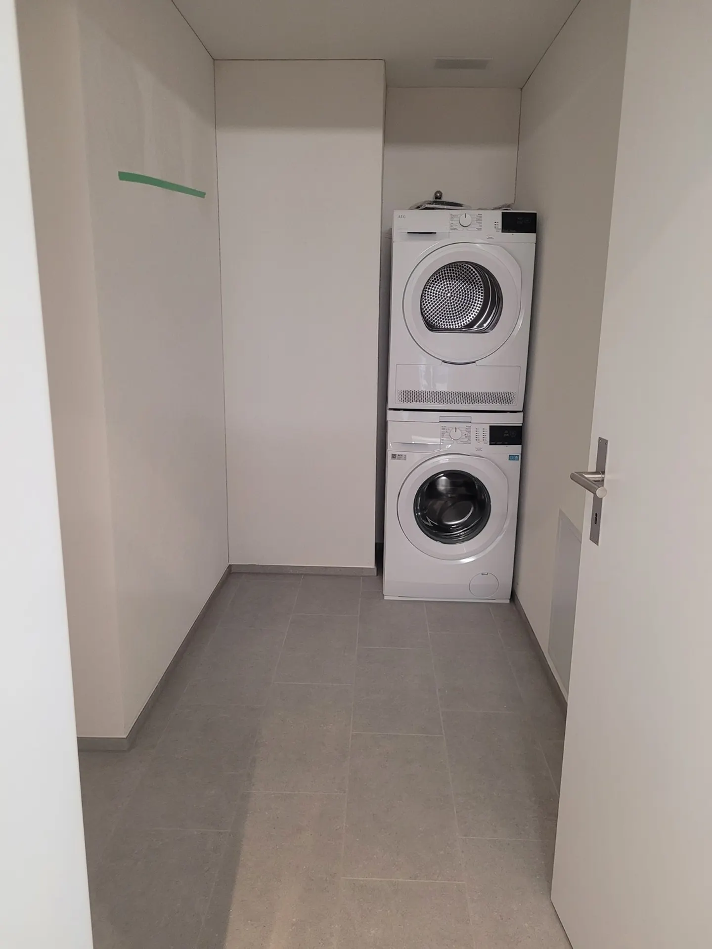First occupancy in HIGH FIVE – 2.5-room apartment with balcony & washing tower - Photo 5 of 7