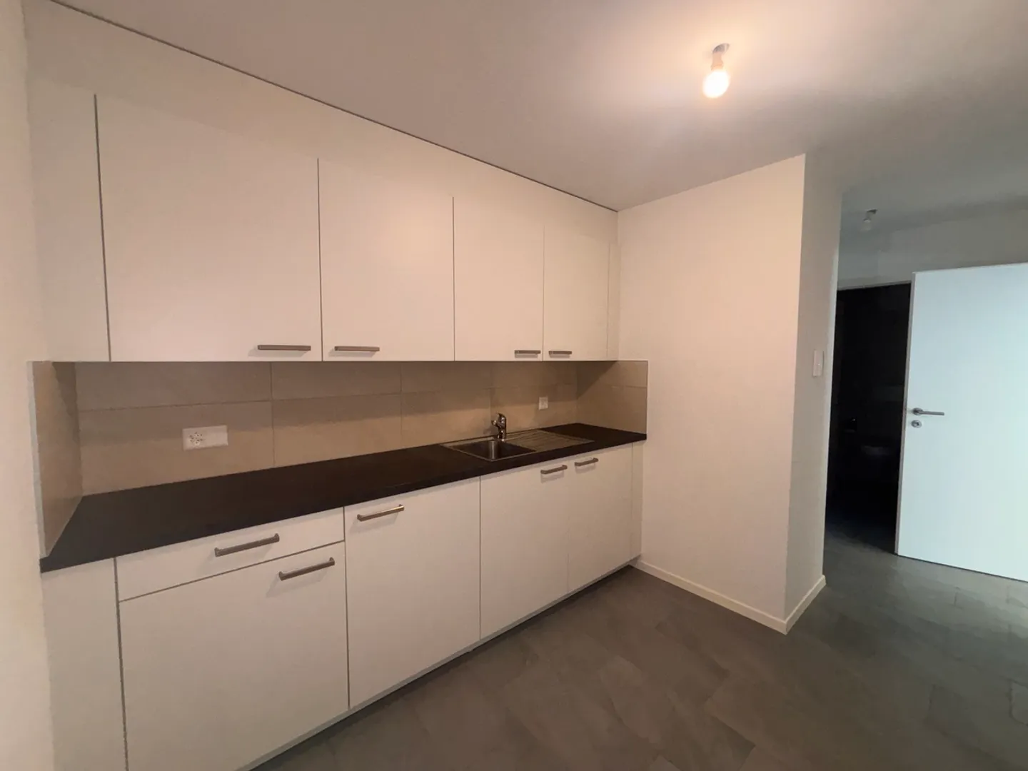 Funktionale Bürofläche in Sierre - Foto 7 von 15