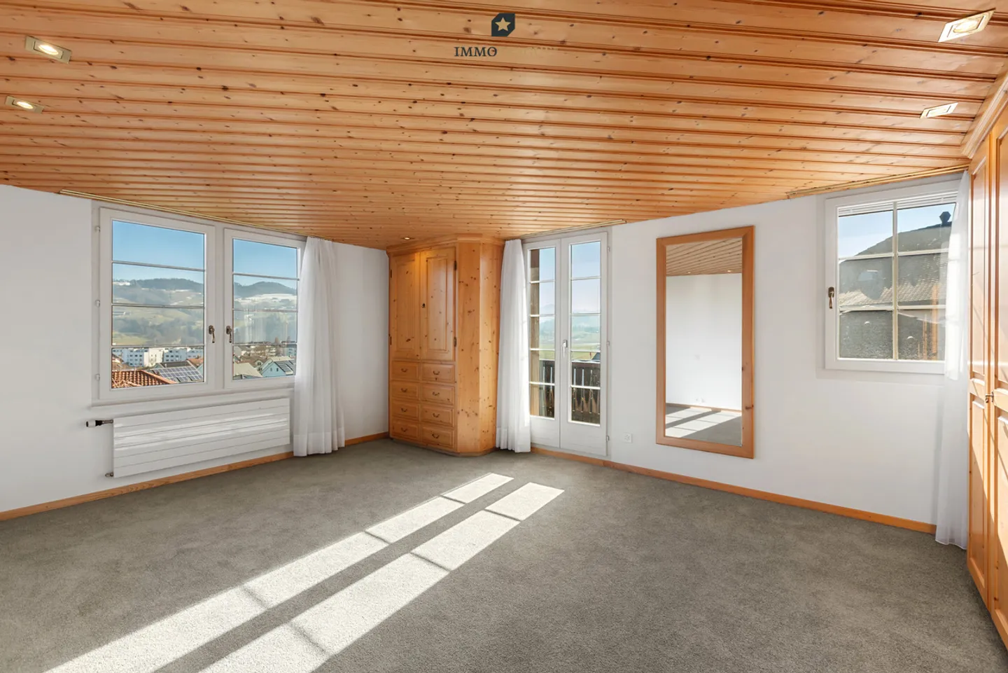 Posizione residenziale rara in un quartiere assolutamente tranquillo - Sicuro a casa - Foto 4 di 9