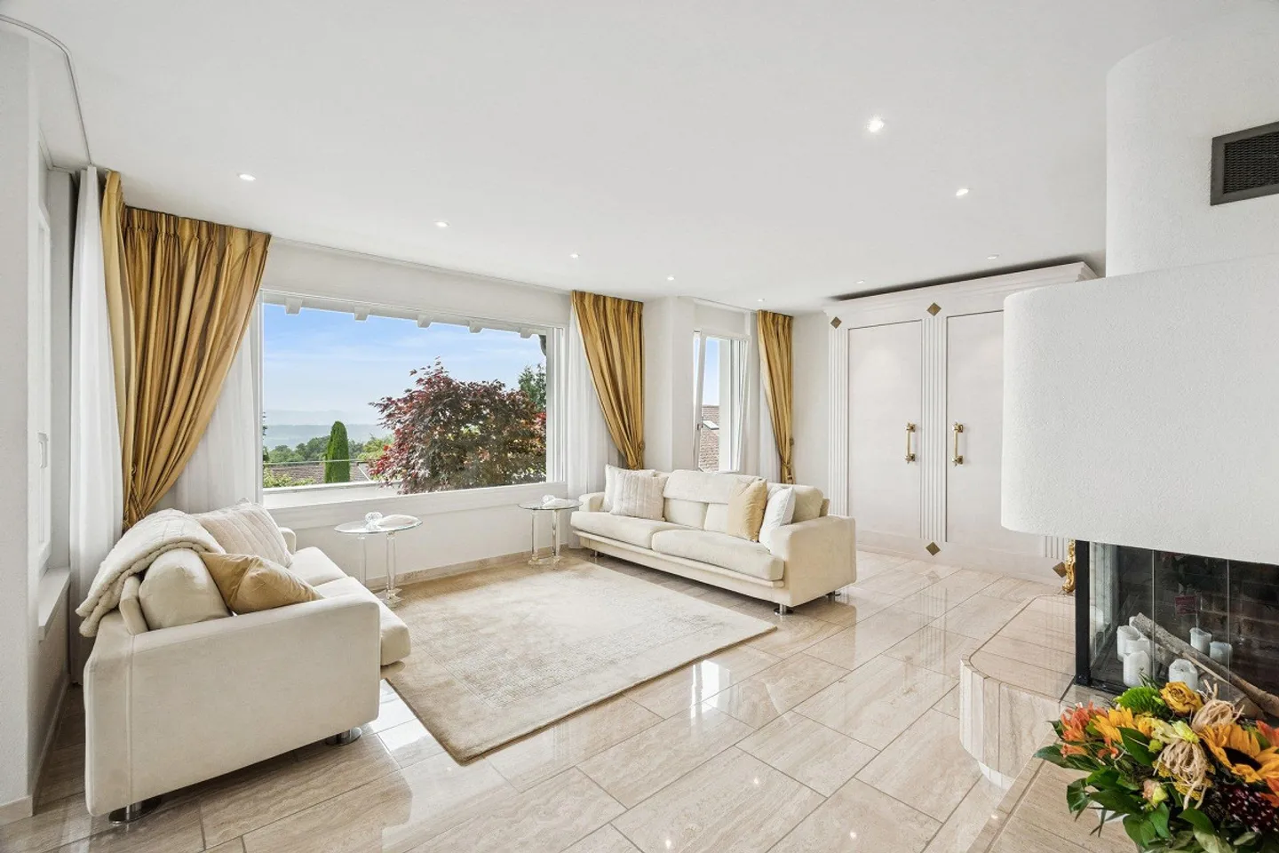 Piscina, sauna e padiglione: villa di campagna con flair mediterraneo - Foto 3 di 4
