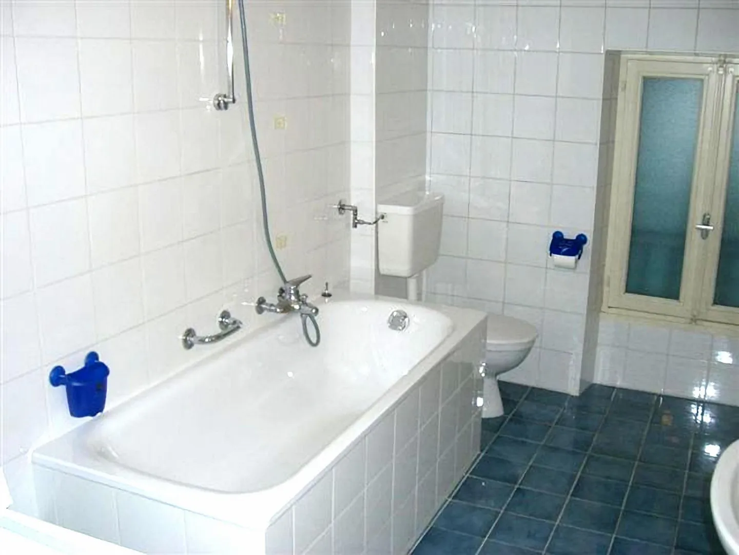 Modern villa and multi-family building with building land - Photo 15 of 16