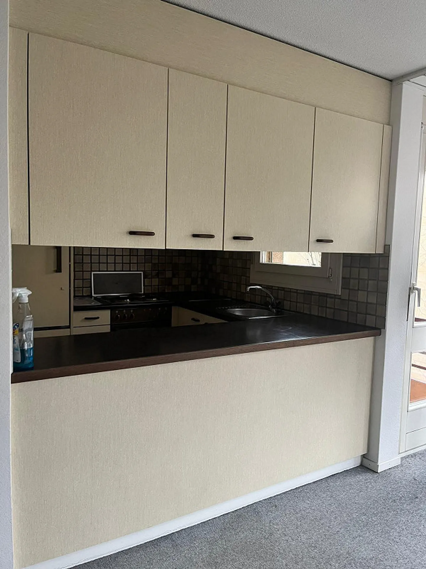 Furnished 2.5-room apartment in Lucerne, available from 01.01. to 31.08.26 - Photo 3 of 7