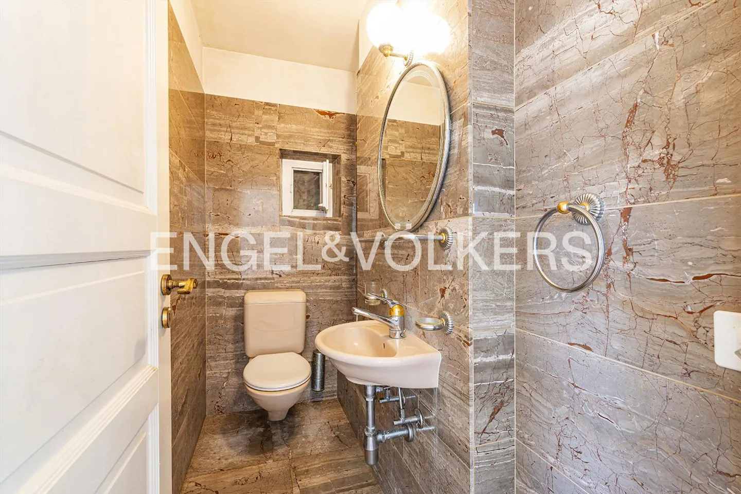 Casa con potenziale e parcella privata sul lago (34) - Foto 10 di 11