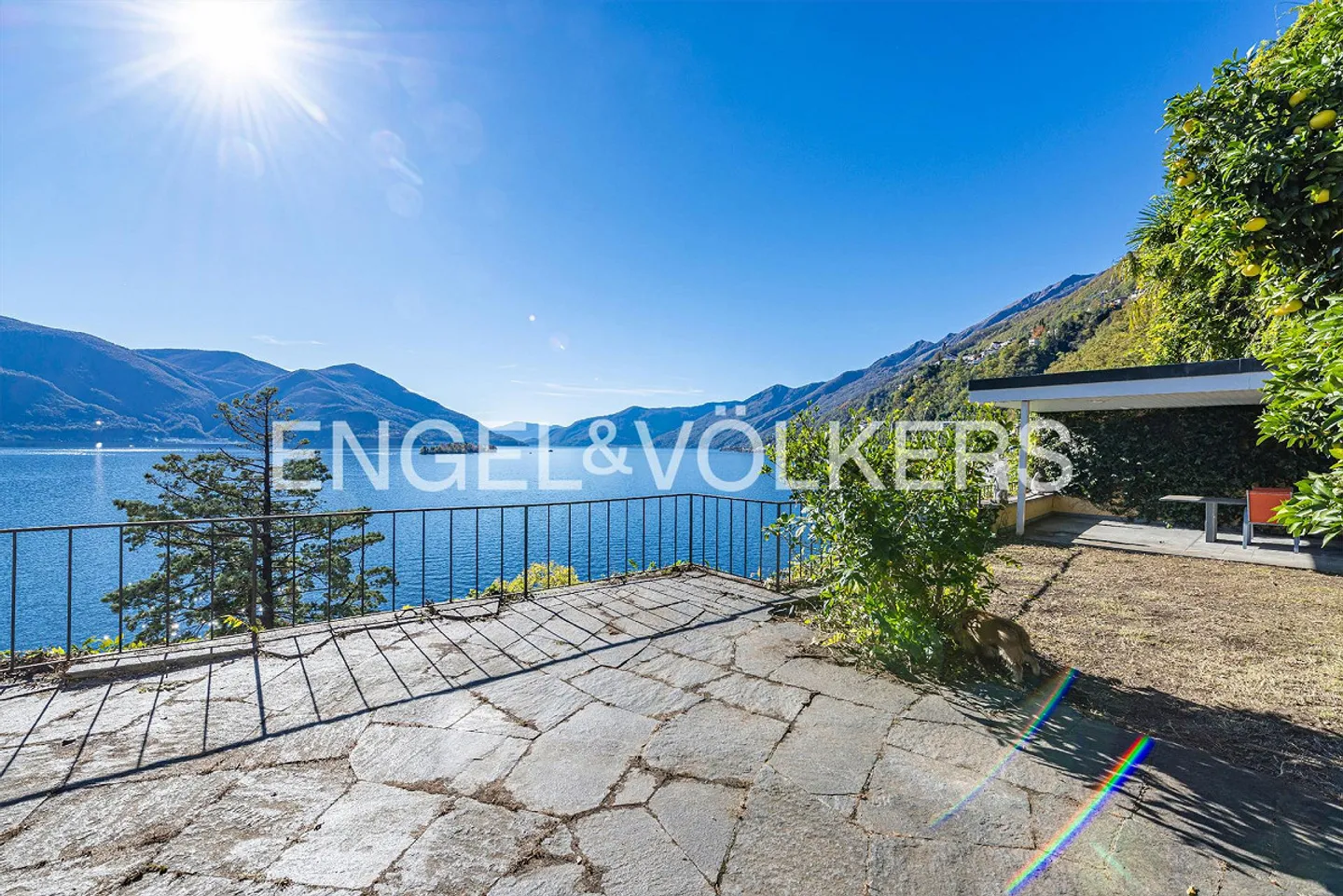 Casa con potenziale e parcella privata sul lago (34) - Foto 5 di 11
