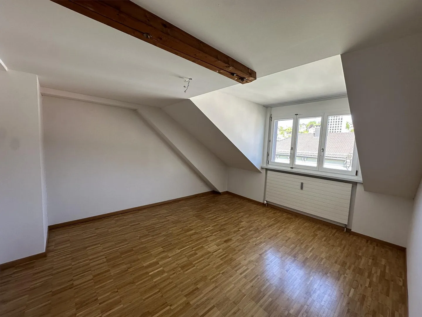 Charming 3.5-room apartment in the center of St. Gallen - Photo 1 of 8