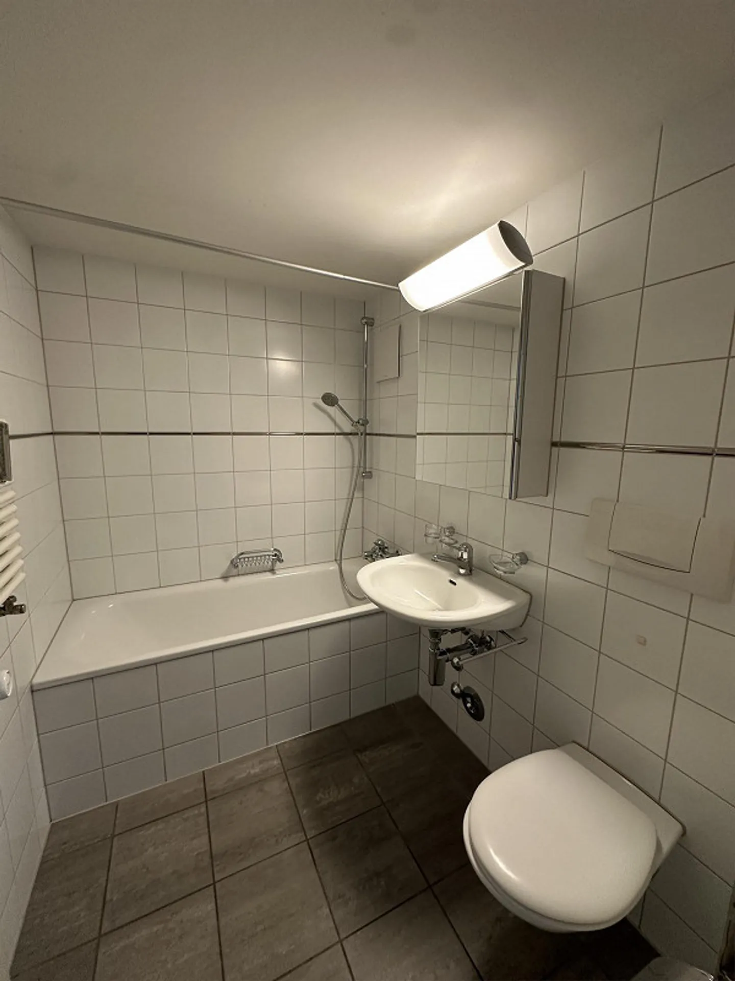 Charming 3.5-room apartment in the center of St. Gallen - Photo 4 of 8