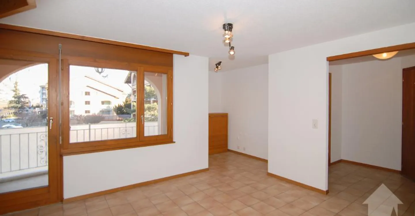 Spacious duplex apartment at the Bains de Saillon - Photo 9 of 12