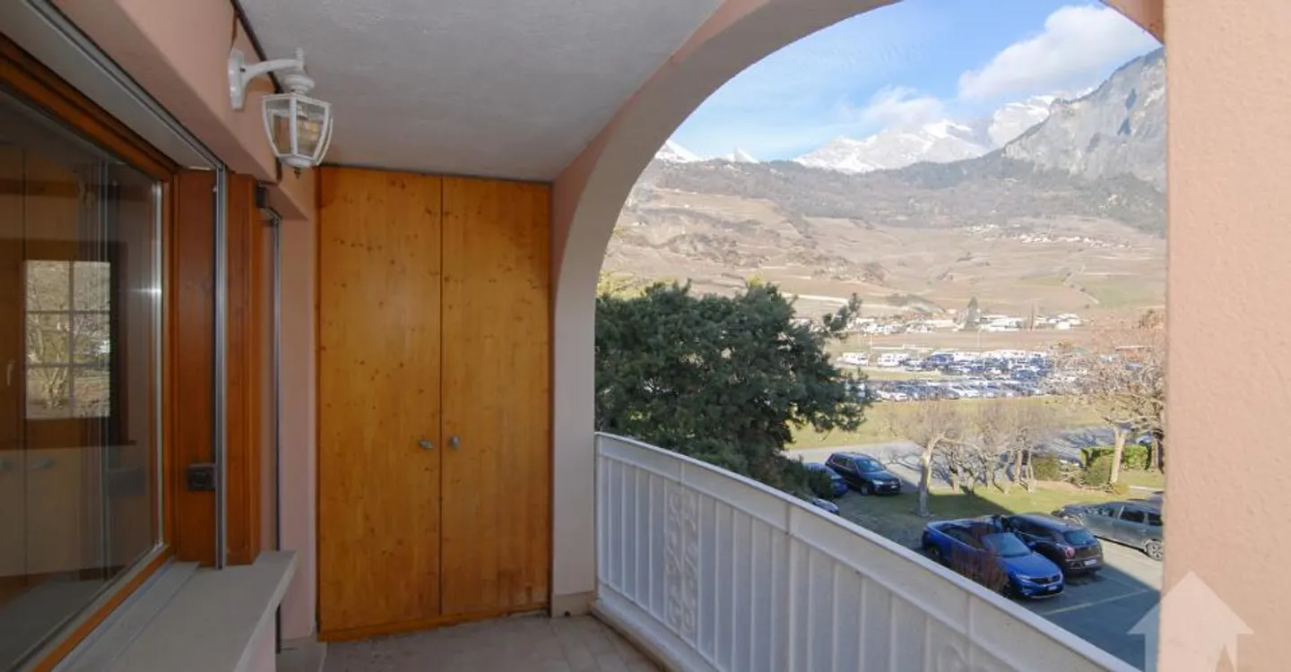 Spacious duplex apartment at the Bains de Saillon - Photo 10 of 12