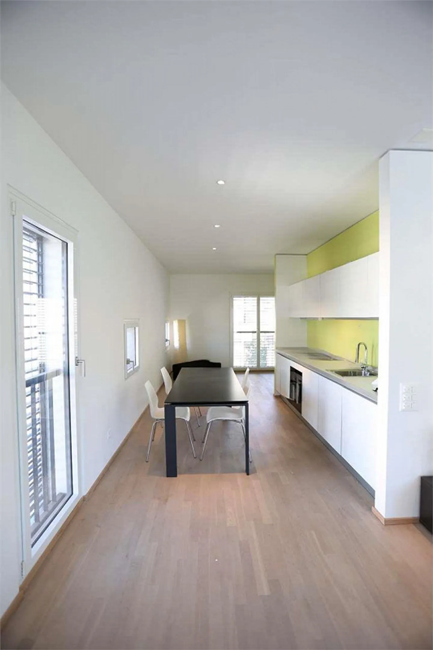 In affitto a Lugano centro, loft ammobiliato con veranda - Foto 1 di 7