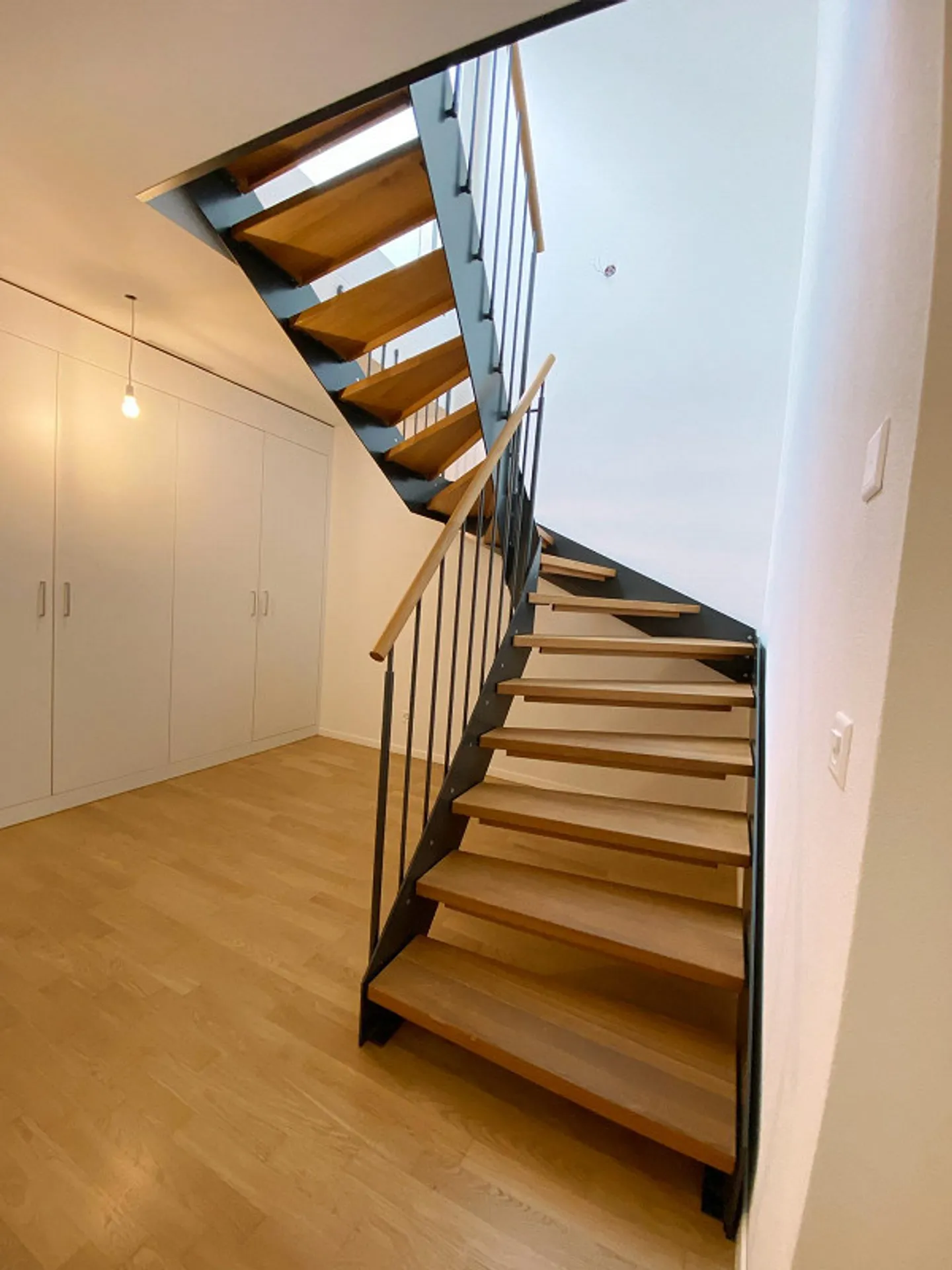 Modernes Duplex-Apartment mit Terrasse - Foto 5 von 10