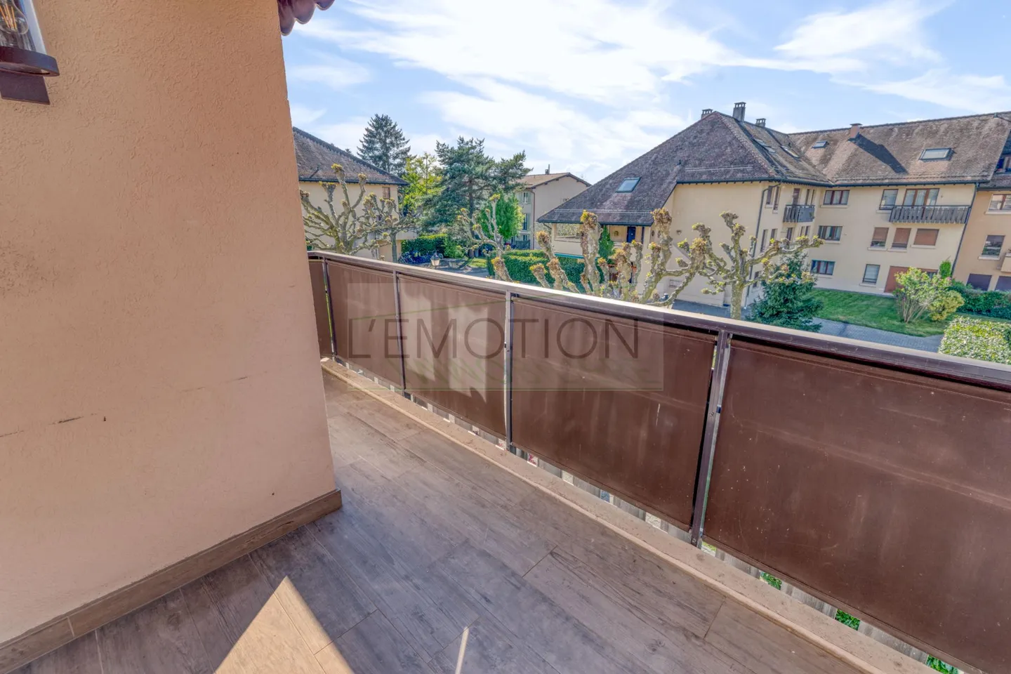 Elegant 5-Room Apartment in Corsier - Photo 6 of 19