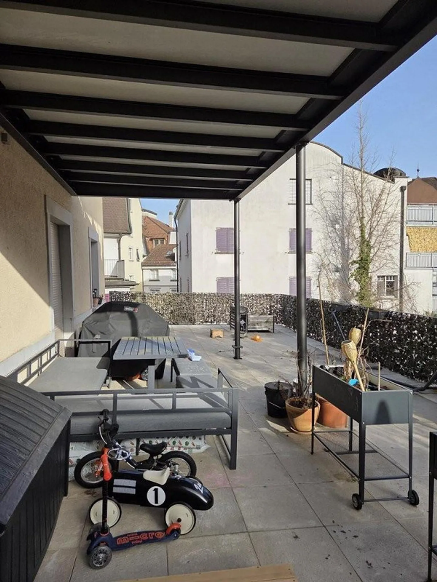 Geräumige Wohnung mit grossem Balkon - Foto 1 von 8