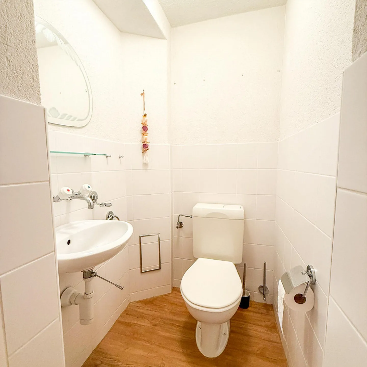 5.5-Room Single-Family House with Plenty of Space for Your Living Ideas - Photo 15 of 18