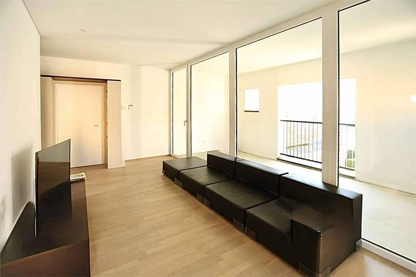 In affitto a Lugano centro, loft ammobiliato con veranda - Foto 4 di 7