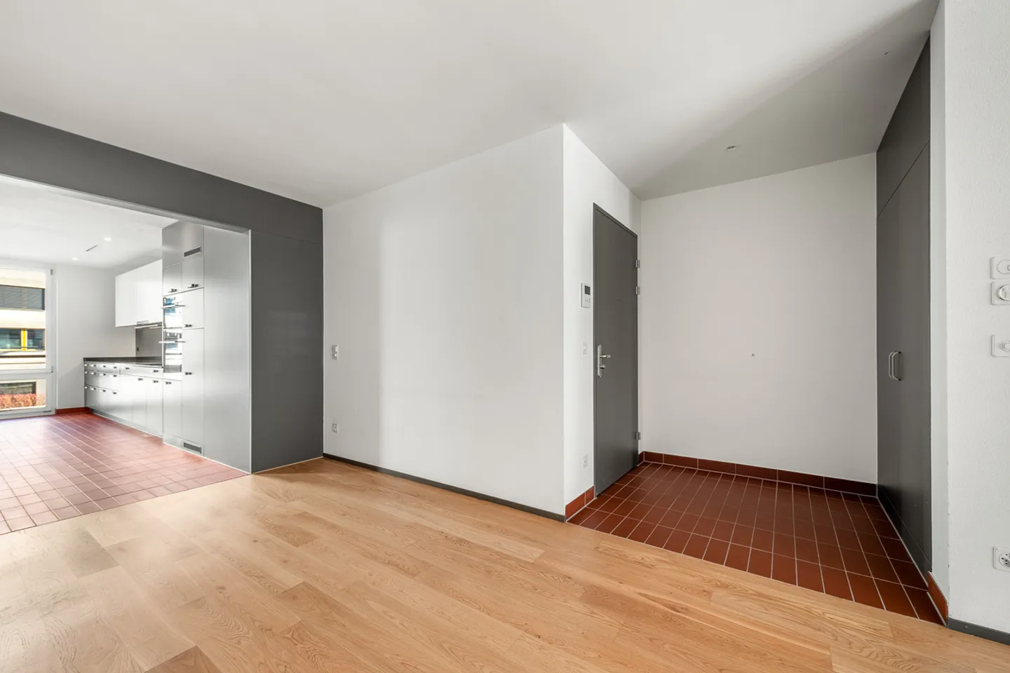 Votre nouvelle oasis de bien-être directement sur la Sihl ! - Photo 2 sur 12