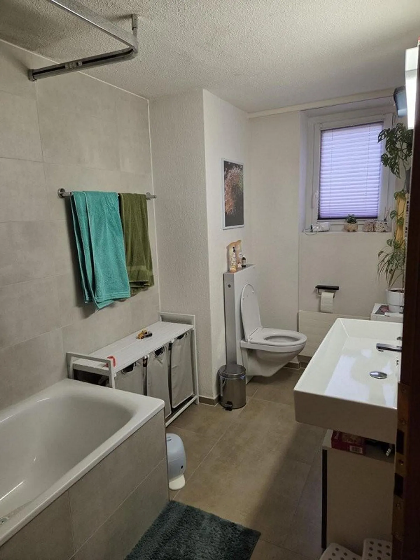 Geräumige Wohnung mit grossem Balkon - Foto 4 von 8