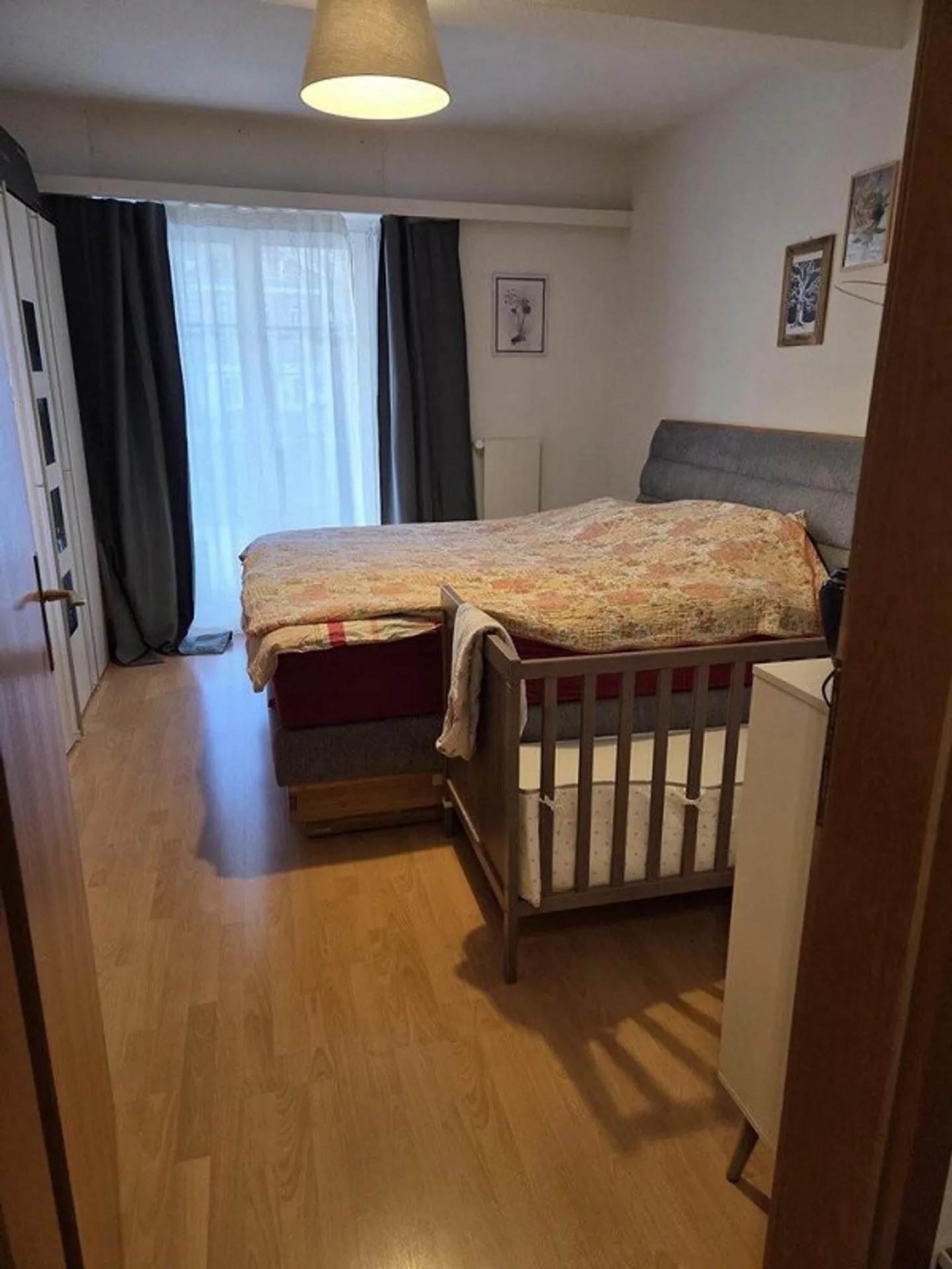 Geräumige Wohnung mit grossem Balkon - Foto 7 von 8
