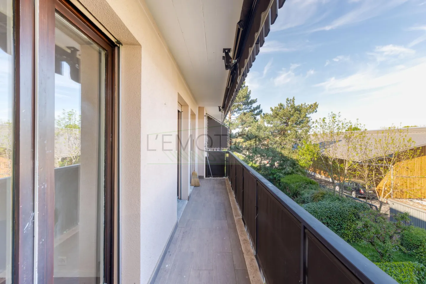 Elegant 5-Room Apartment in Corsier - Photo 12 of 19