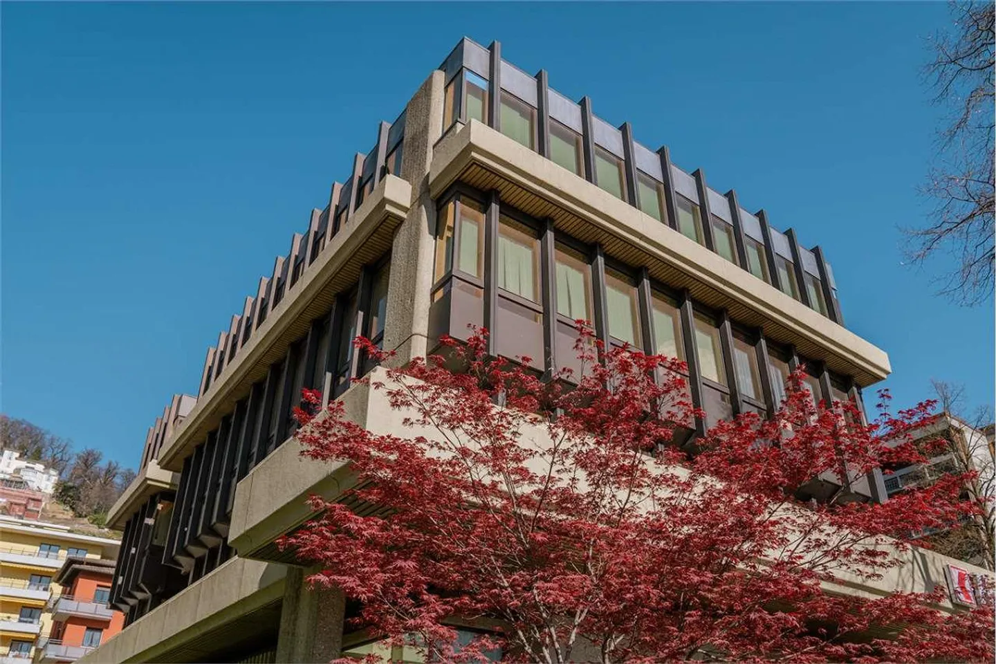 Spacious and bright commercial space with 7 rooms on the 2nd floor, renovated - Photo 5 of 11