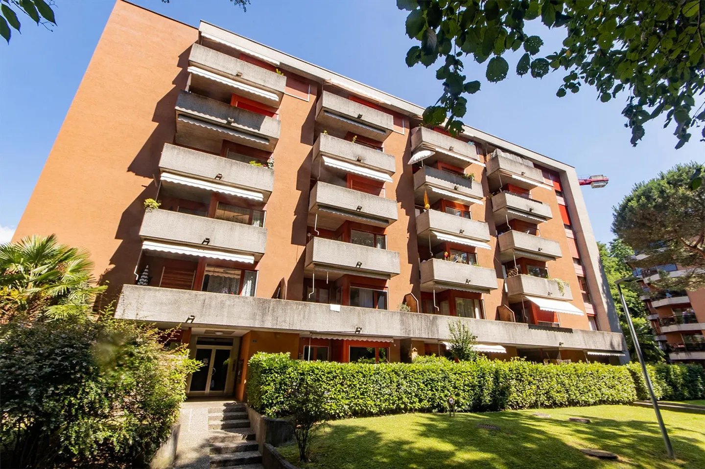 Geräumige 2.5-Zimmer-Wohnung im Grünen! - Foto 1 von 6