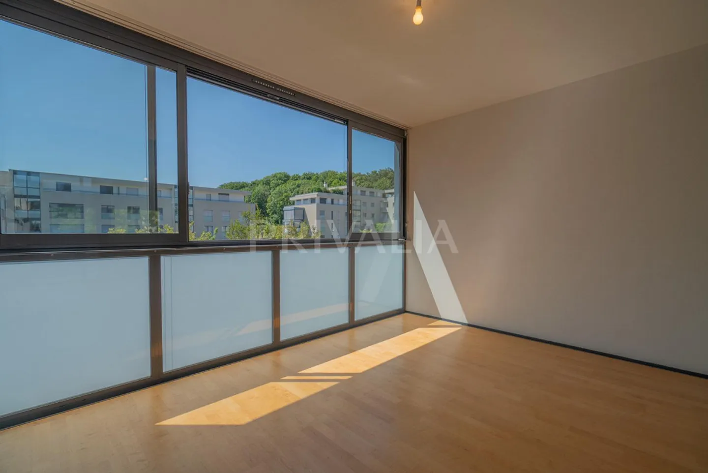 Bel appartamento di 150 m2 con balcone e giardino d'inverno - Foto 3 di 10