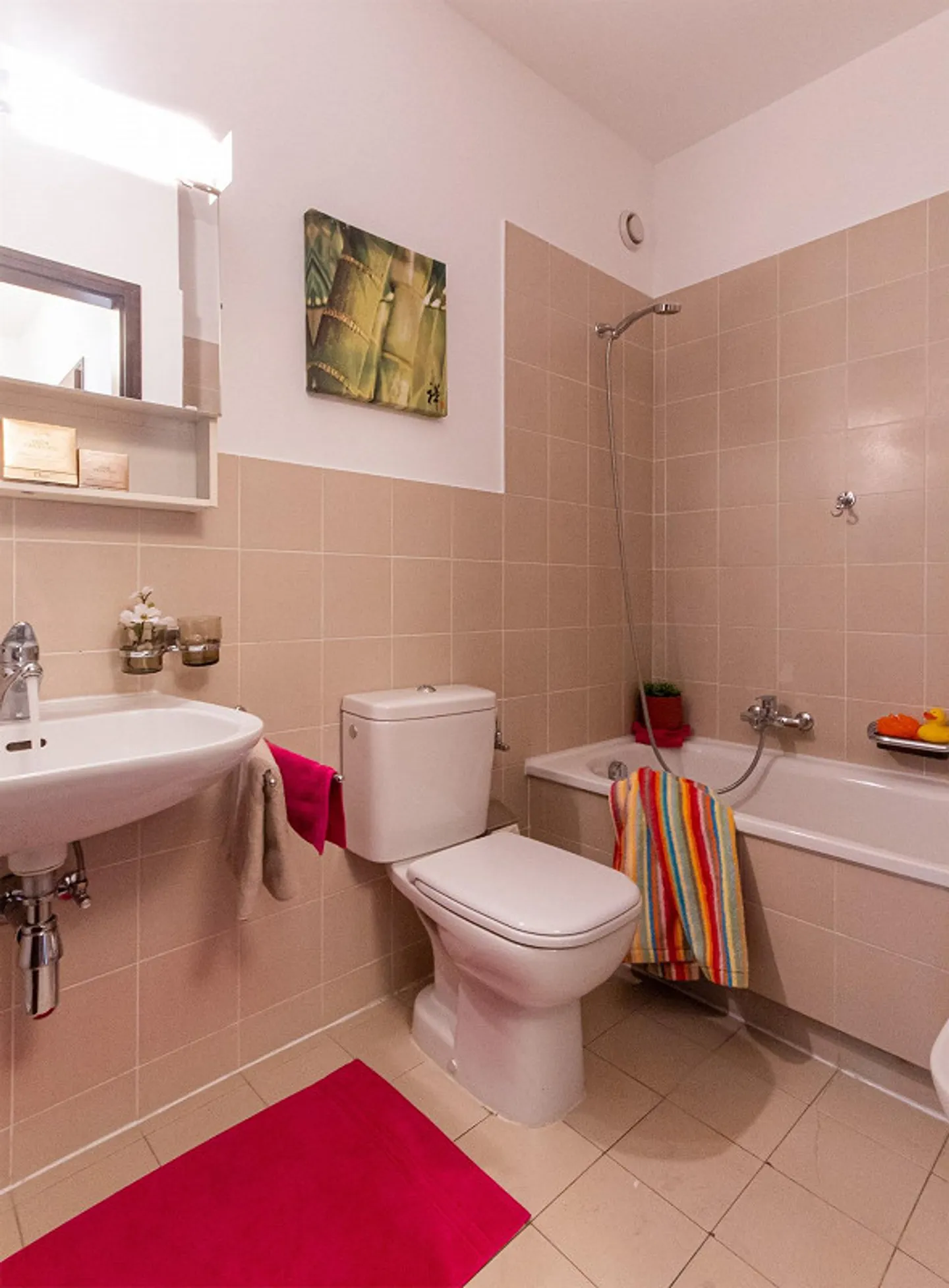 Geräumige 2.5-Zimmer-Wohnung im Grünen! - Foto 5 von 6