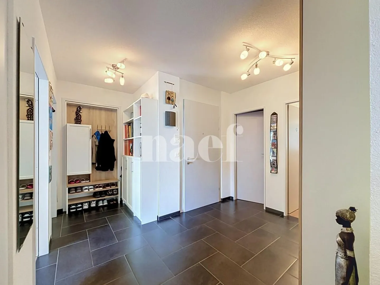 Geräumige Wohnung in einer Residenz mit Swimmingpool - Foto 4 von 13