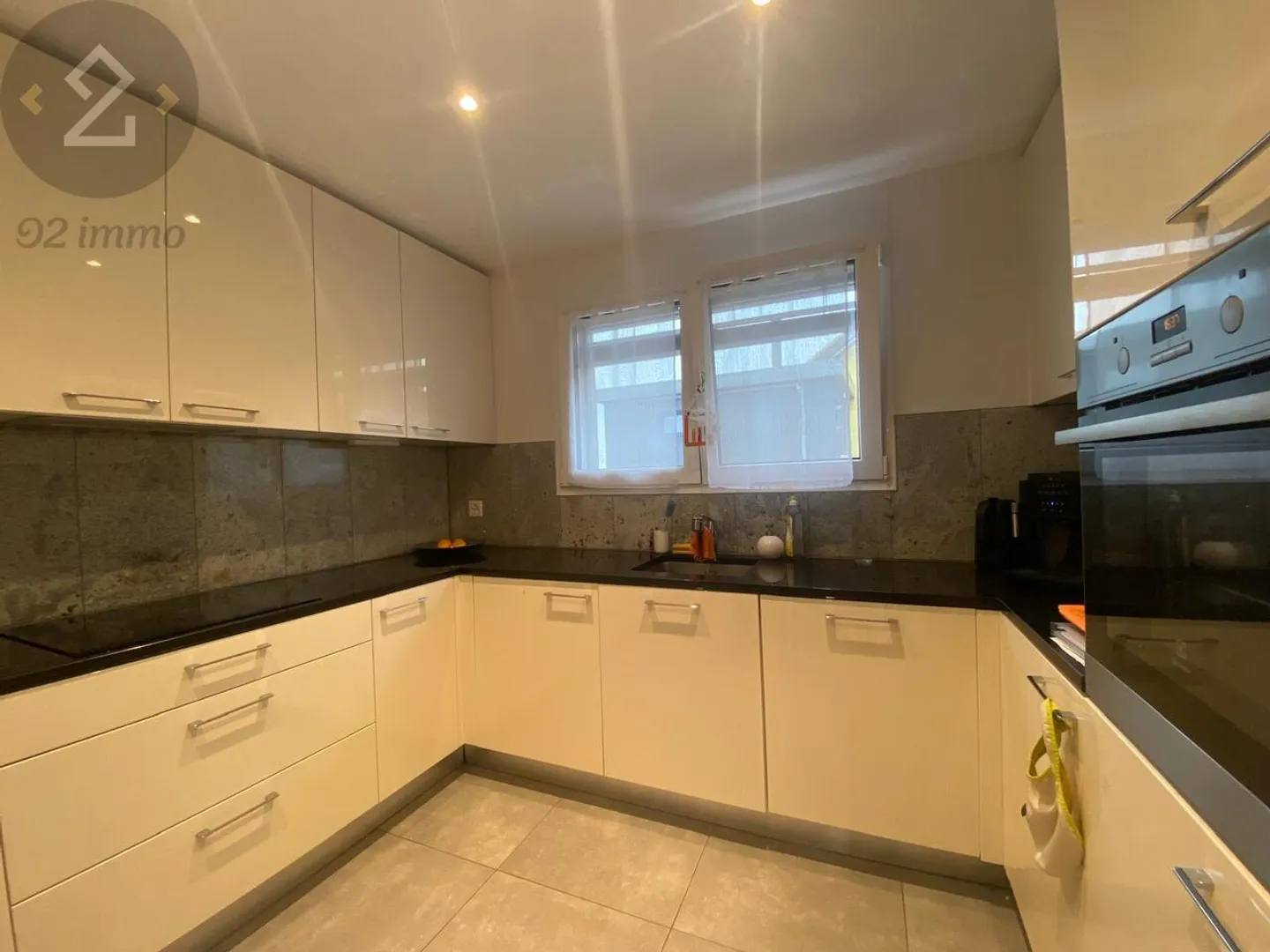 Villa avec 5,5 pièces, à 5 minutes de Romont - Photo 5 sur 12