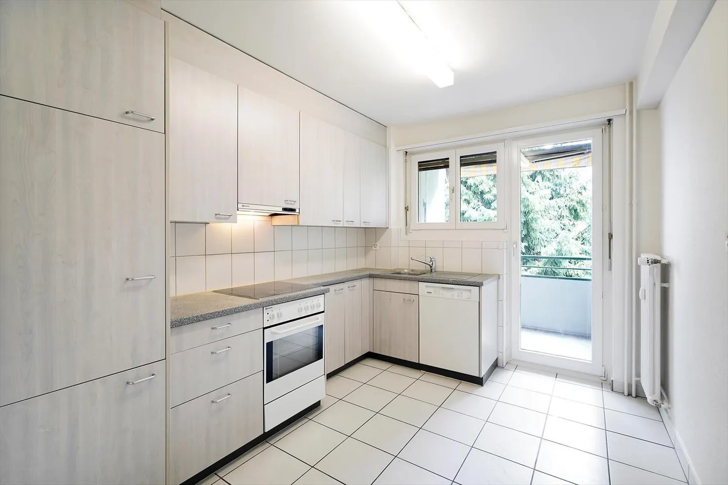 Petite, appartement confortable avec vue sur la verdure - Photo 3 sur 3