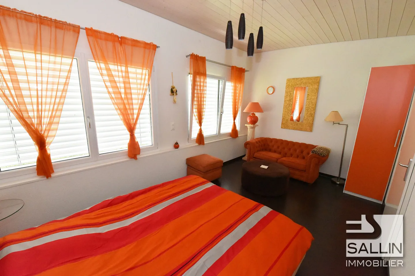 Casa spaziosa con giardino - Foto 5 di 7